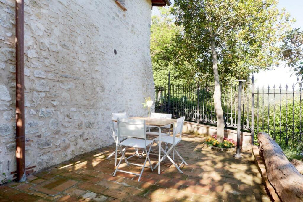 Authentic Villa Surrounded By Nature Terni Exterior foto